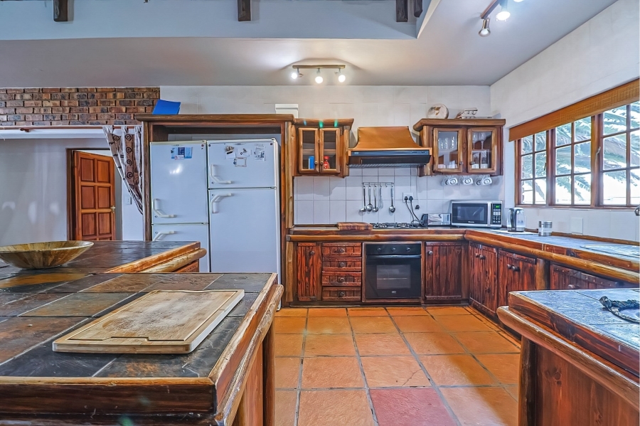 8 Bedroom Property for Sale in Oranjeville Free State